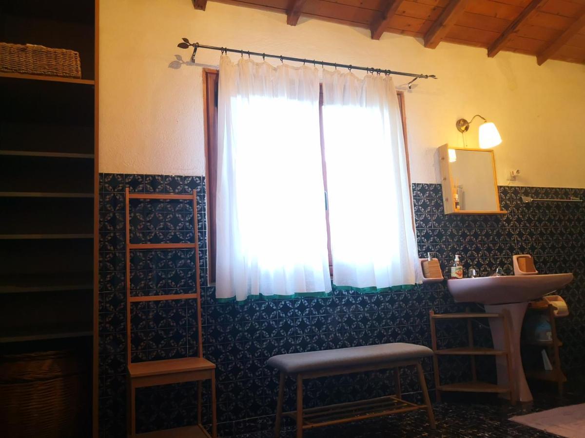 Zia Chiarina Bed & Breakfast San Nicolo Gerrei Eksteriør bilde