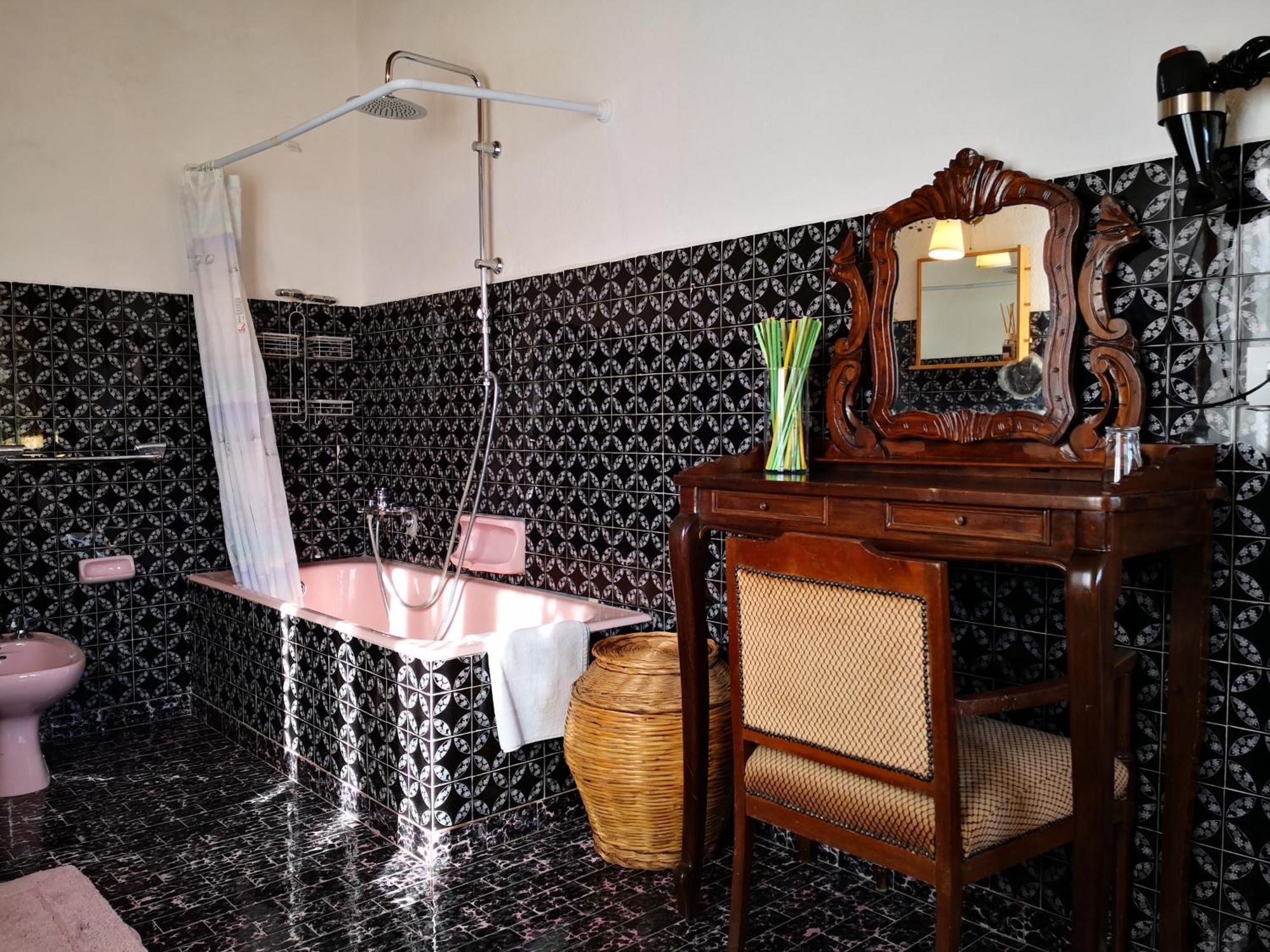 Zia Chiarina Bed & Breakfast San Nicolo Gerrei Rom bilde